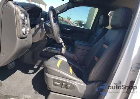 2021 GMC Sierra K1500 At4 z USA, uszkodzony, nr VIN 3GTU9EET0MG446576